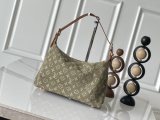 Louis Vuitton Retro Versatile Logo Printed Cowboy Underarm Bag Handbag Size: 30 x 10 x 19CM