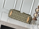 Louis Vuitton Retro Versatile Logo Printed Cowboy Underarm Bag Handbag Size: 30 x 10 x 19CM