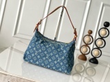 Louis Vuitton Retro Versatile Logo Printed Cowboy Handbag Underarm Bag Size: 30 x 10 x 19 CM