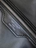 Louis Vuitton Classic Logo Printed Handbag Crossbody Bag Size: 21 x 17 x 30 CM