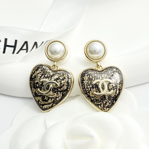 Chanel Fashion Versatile Lace Love Pearl Earrings