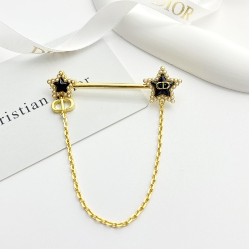 Dior Fashion Versatile Pearl Star Chain Brooch