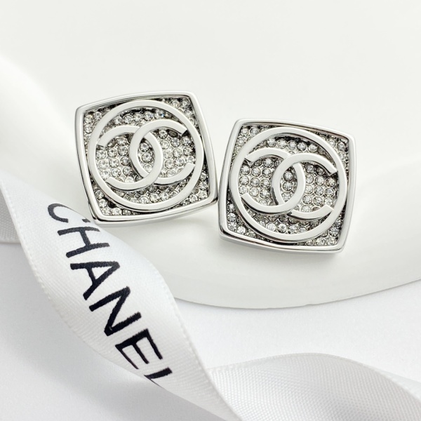 Chanel Fashion Versatile Full Diamond Silver Square Double C Earrings