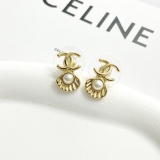 Chanel Fashion Versatile Pearl Shell Earrings