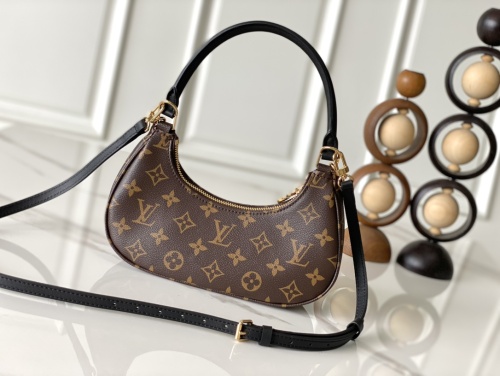 Louis Vuitton Fashion Vintage Flower Chain Shoulder Bag Crossbody Bag Size: 24 x 10 x 6 CM