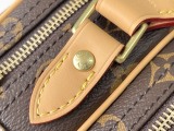 Louis Vuitton Retro Logo Postman Bag Camera Bag Crossbody Bag Size: 27 x 19 CM