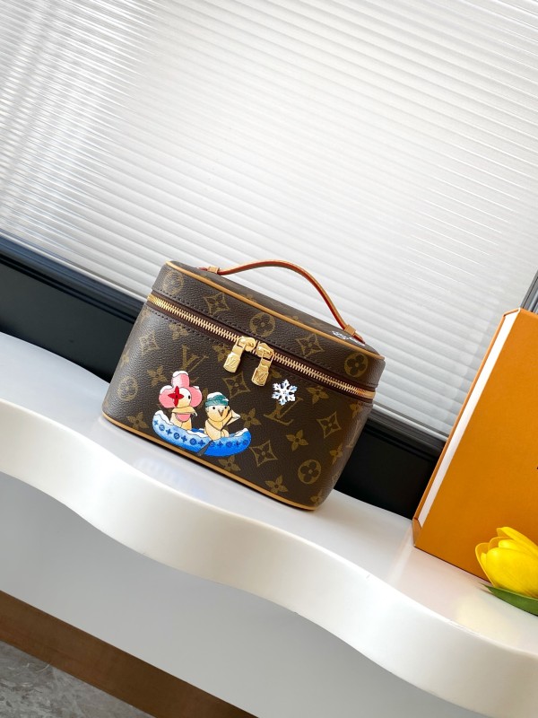 Louis Vuitton Mini Fashion Cartoon Printed Makeup Bag Size: 20 x 13.5 x 12 CM