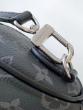 Louis Vuitton Mini Classic Logo Printed Handbag Crossbody Bag Size: 10 x 7.5 x 16 CM
