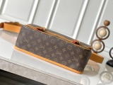 Louis Vuitton Classic Logo Printed Versatile Postman Bag Shoulder Bag Crossbody Bag Size: 24 x 12 x 35.5 CM