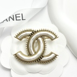 Chanel Fashion Retro Versatile Enamel CC Brooch
