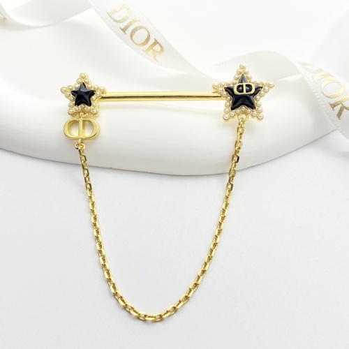 Dior Fashion Versatile Pearl Star Chain Brooch