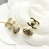 Chanel Fashion Versatile Pearl Shell Earrings
