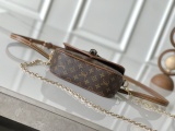 Louis Vuitton Classic Logo Printed Splicing Chain Handbag Shoulder Bag Crossbody Bag Size: 15.7 x 11.6 x 4 CM