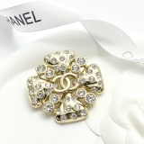Chanel Fashion Versatile Clover Diamond Set Double C Smooth Hollow Brooch