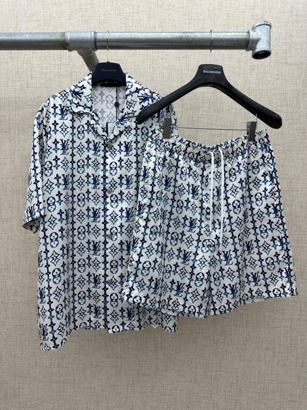 Louis Vuitton 26SS Fashion Versatile Full Logo Printed Silk Short Sleeved Shirt Shorts