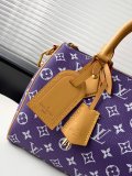 Louis Vuitton Fashion Logo Printed Handbag Crossbody Bag Size: 25 x 15 x 15 CM