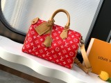 Louis Vuitton Fashion Versatile Logo Printed Leather Handbag Crossbody Bag Size: 32 x 22.5 x 18 CM