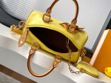 Louis Vuitton Fashion Logo Printed Handbag Crossbody Bag Size: 25 x 15 x 15 CM