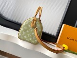 Louis Vuitton Fashion Logo Printed Handbag Crossbody Bag Size: 25 x 15 x 15 CM