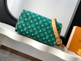 Louis Vuitton Fashion Versatile Logo Printed Leather Handbag Crossbody Bag Size: 32 x 22.5 x 18 CM
