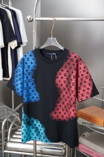 Louis Vuitton 26SS Classic Full Logo Printed Short Sleeve Couple Casual Oversize T-shirt