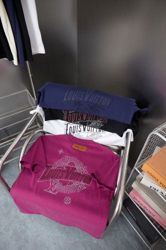 Louis Vuitton 26SS Fashion Silicone Letter Hot Diamond Short Sleeve Couple Casual Loose T-shirt