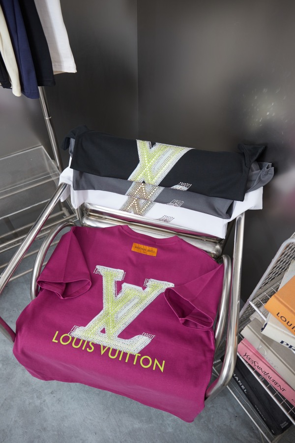 Louis Vuitton 26SS Fashion Letter Hot Diamond Short Sleeve Unisex Versatile Loose T-shirt