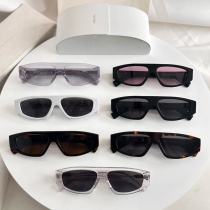 Prada Fashion Personality Versatile Glasses Model: PRC02S Size: 57-14-145 Prada Fashion Personality Versatile Glasses Model: PRC02S Size: 57-14-145