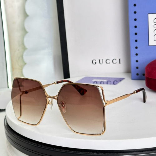 Gucci Fashion Personality Versatile Square Frame Glasses Model: GG0817S Size: 62-18-140
