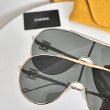 Loewe Fashion Personalized Versatile Glasses Model: LW40111U Size: 134-0-140