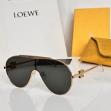 Loewe Fashion Personalized Versatile Glasses Model: LW40111U Size: 134-0-140