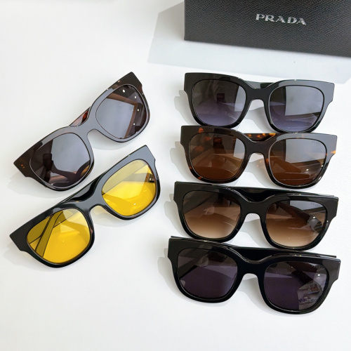 Prada Fashion Versatile Glasses Model: PR C04S Size: 52-22-145