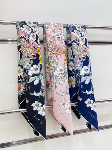 Gucci Fashion Versatile Flower Printed Double Sided Same Color Silk Square Towel 90 x 90 CM