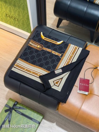Gucci Fashion Versatile Double Sided Cashmere Square Towel 140 x 140 CM