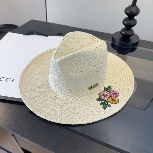 Gucci Fashion Versatile Embroidered Flower Logo Sunshade Hat Grass Hat 57CM