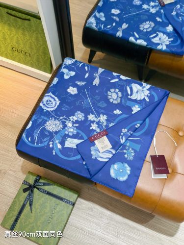 Gucci Fashion Versatile Flower Double Sided Silk Square Towel 90 x 90 CM