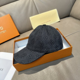 Louis Vuitton Unisex Retro Versatile Baseball Cap Duck Tongue Cap 56CM
