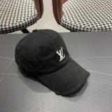 Louis Vuitton Retro Embroidered Logo Baseball Hat Unisex Versatile Sunshade Duck Tongue Cap