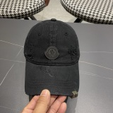 Moncler New Couple High Street Washed Baseball Hat Sunshade Duck Tongue Hat Damaged
