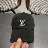 Louis Vuitton Retro Embroidered Logo Baseball Hat Unisex Versatile Sunshade Duck Tongue Cap