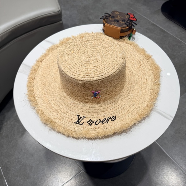 Louis Vuitton Fashion Retro Embroidered Straw Hat Sunshade Cap