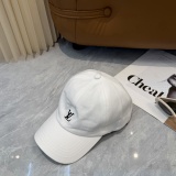 Louis Vuitton Simple Embroidered Logo Baseball Hat Unisex Casual Versatile Duck Tongue Hat 