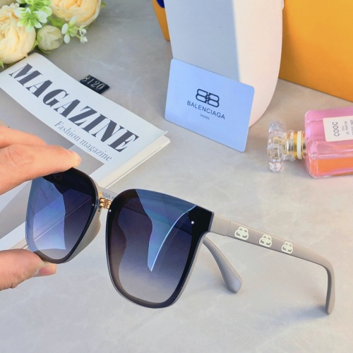 Balenciaga New Fashion Retro Sunscreen Square Frame Sunglasses