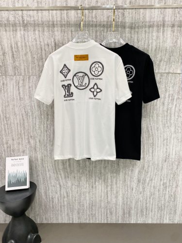 Louis Vuitton 26SS Classic Embroidered Logo T-shirt Unisex Versatile Casual Short Sleeve