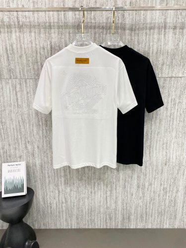 Louis Vuitton Minimally Embroidered T-shirt Couple Versatile Casual Short Sleeve