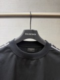 Balenciaga 26SS Fashion Contrast Spliced Sleeves T-shirt Couple Versatile Casual Short Sleeves