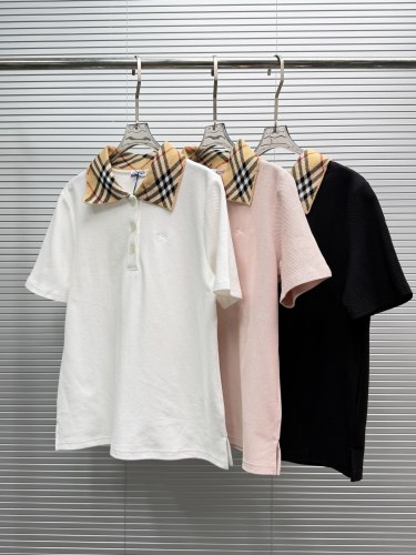 Burberry Women's Classic Embroidered War Horse Checkered Collar Polo Shirt