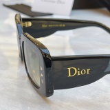 Dior Fashion Versatile Square Frame Sunglasses Size: 52-21-145