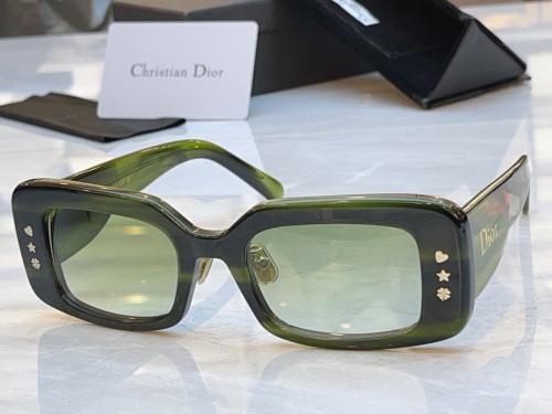 Dior Fashion Versatile Square Frame Sunglasses Size: 52-21-145