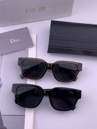 Dior Fashion Versatile Square Large Frame Glasses